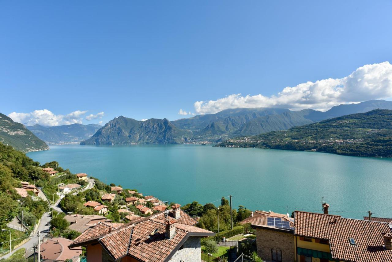 Italian Vacation Homes - La Petite Maison Du Lac タヴェルノラ・ベルガマスカ エクステリア 写真
